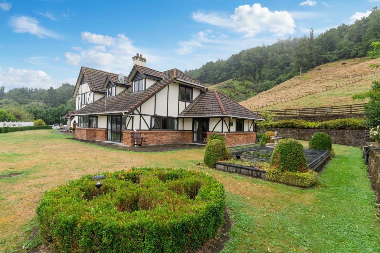 Skyline Mountain View Lodge Up To 16 People Rotorua Exteriör bild