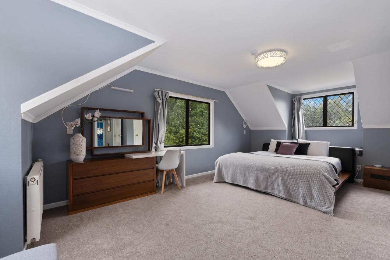 Skyline Mountain View Lodge Up To 16 People Rotorua Exteriör bild